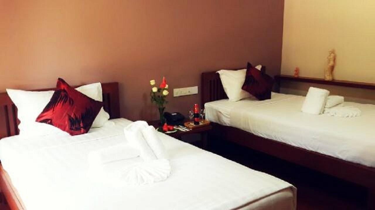 Hotel Eain Taw Phyu Myeik Esterno foto